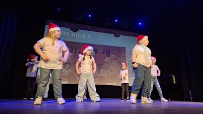 PRZEGLĄD FFORMACJI TANECZNYCH CHRISTMAS DANCE SHOW 2025