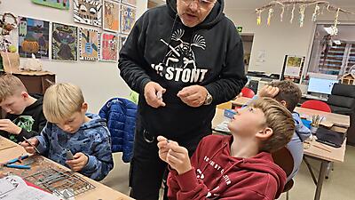 W PRACOWNI MODELARSKIEJ