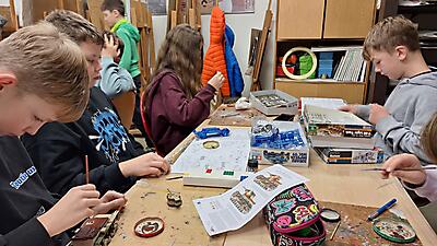 W PRACOWNI MODELARSKIEJ