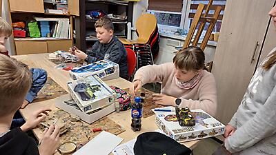 W PRACOWNI MODELARSKIEJ