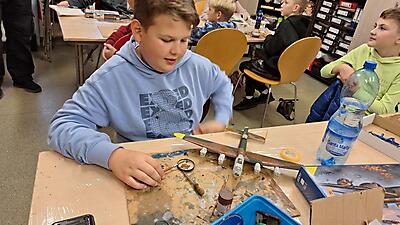 W PRACOWNI MODELARSKIEJ