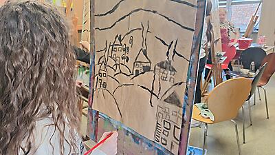 ZAJĘCIA  W SEKCJI PLASTYCZNEJ