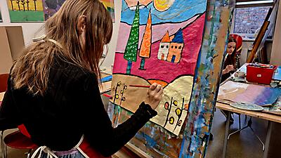 PRACA NAD NOWĄ WYSTAWĄ 